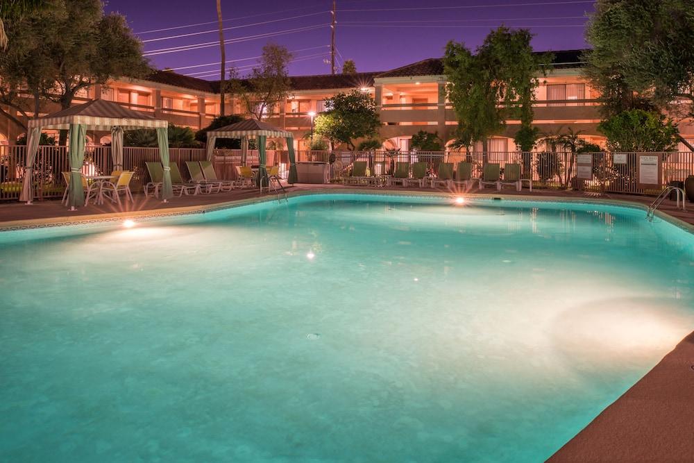 Motel La Fuente &