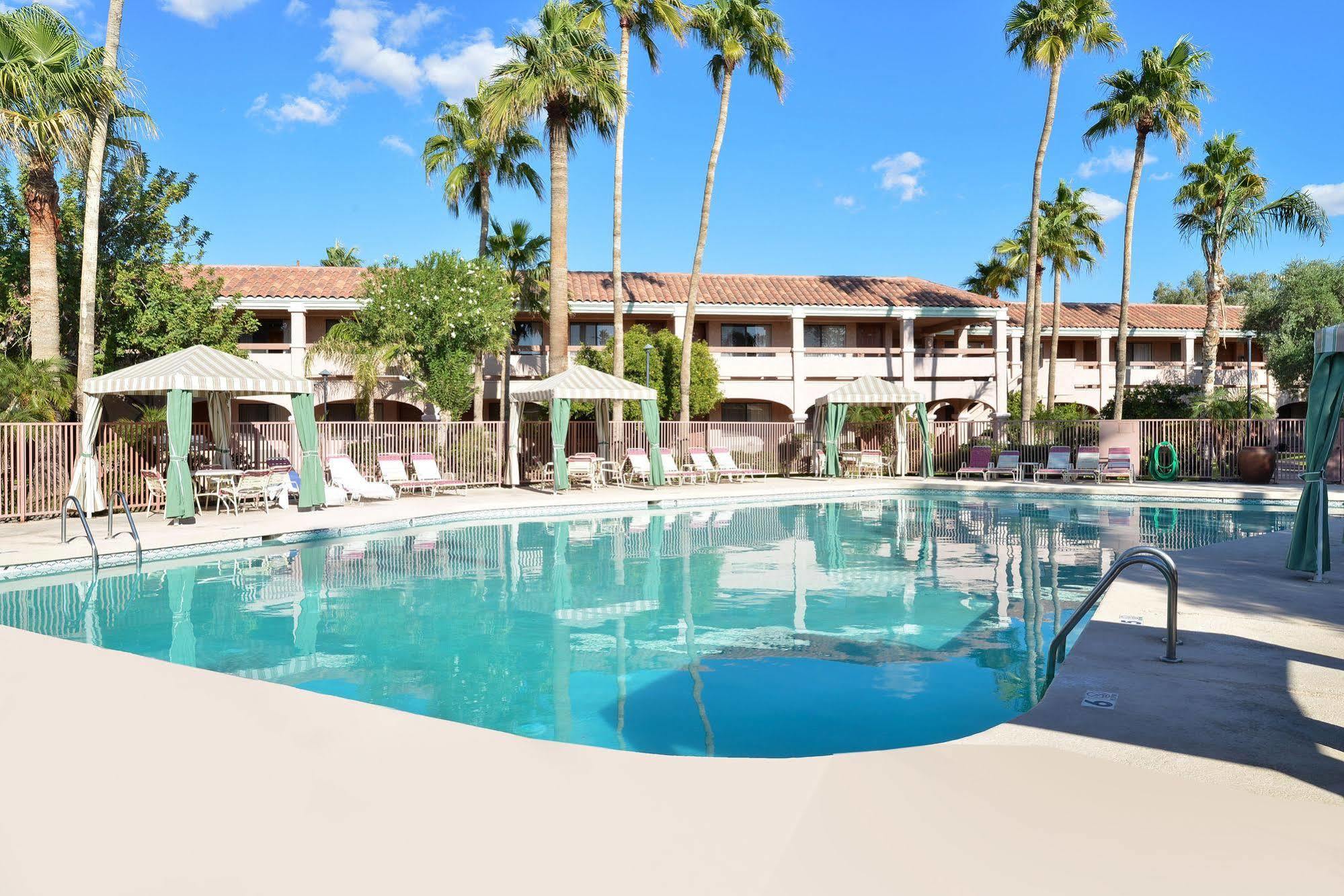 La Fuente Inn&suites Yuma