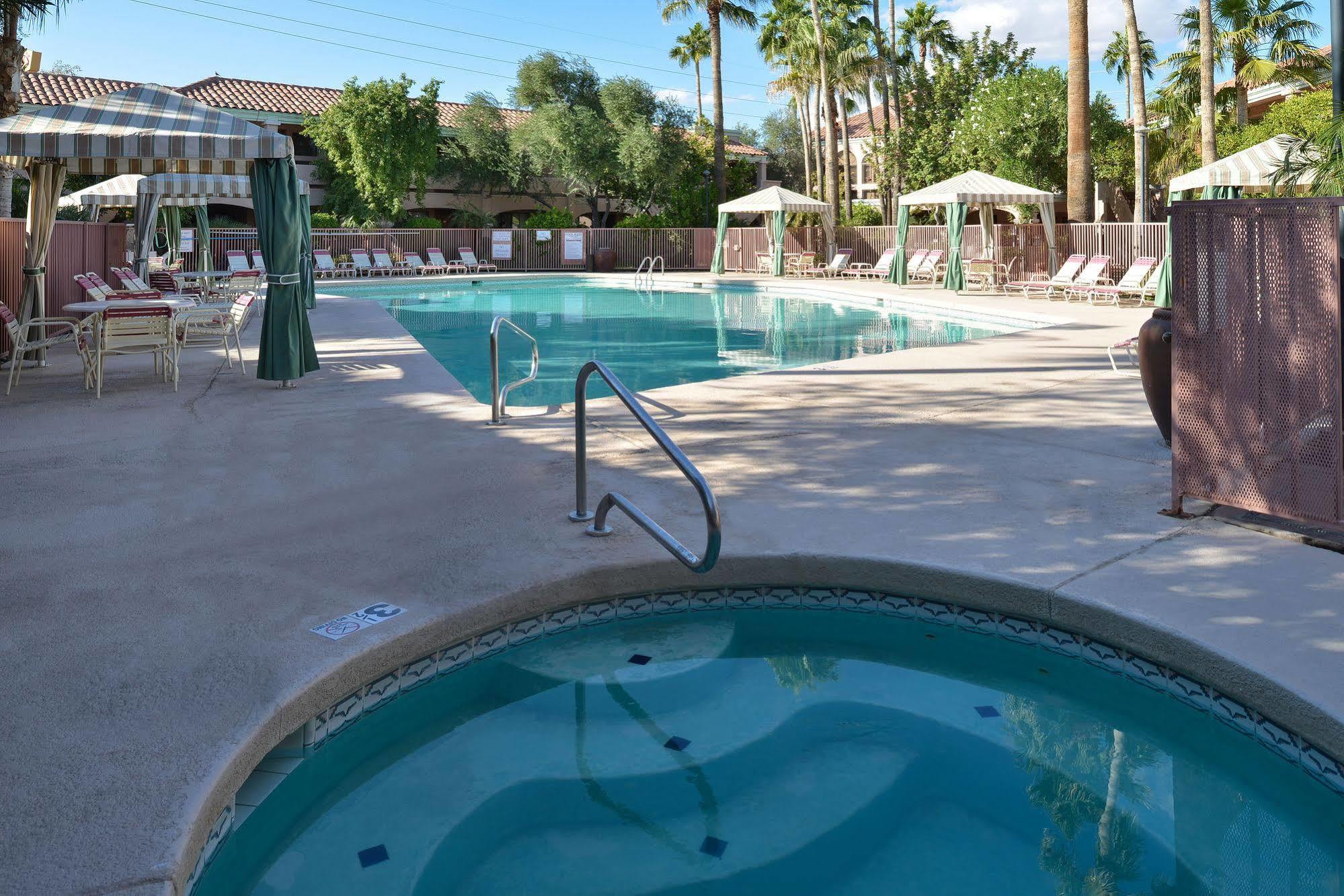 La Fuente Inn&suites Yuma