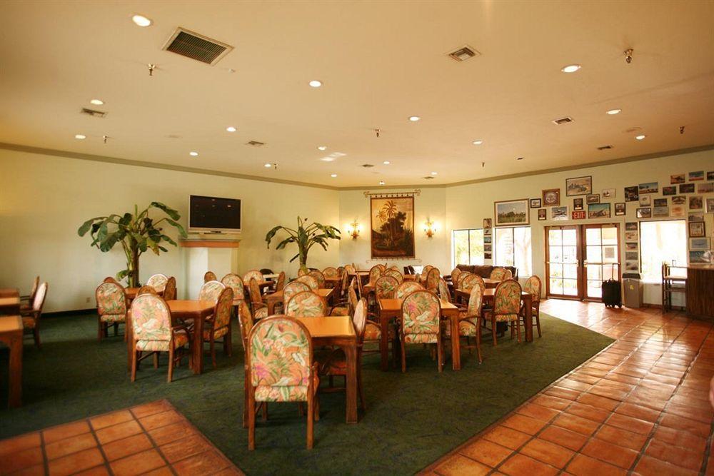La Fuente Inn&suites Motel 3*