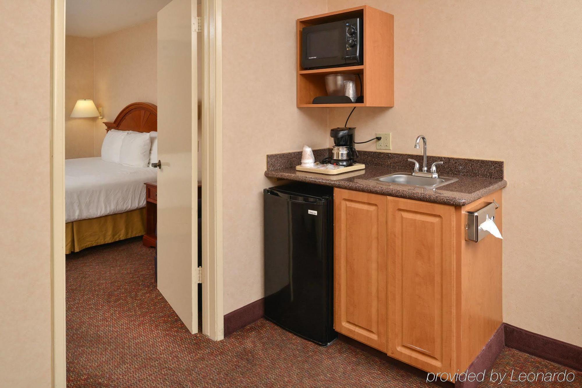 La Fuente Inn&suites 3*